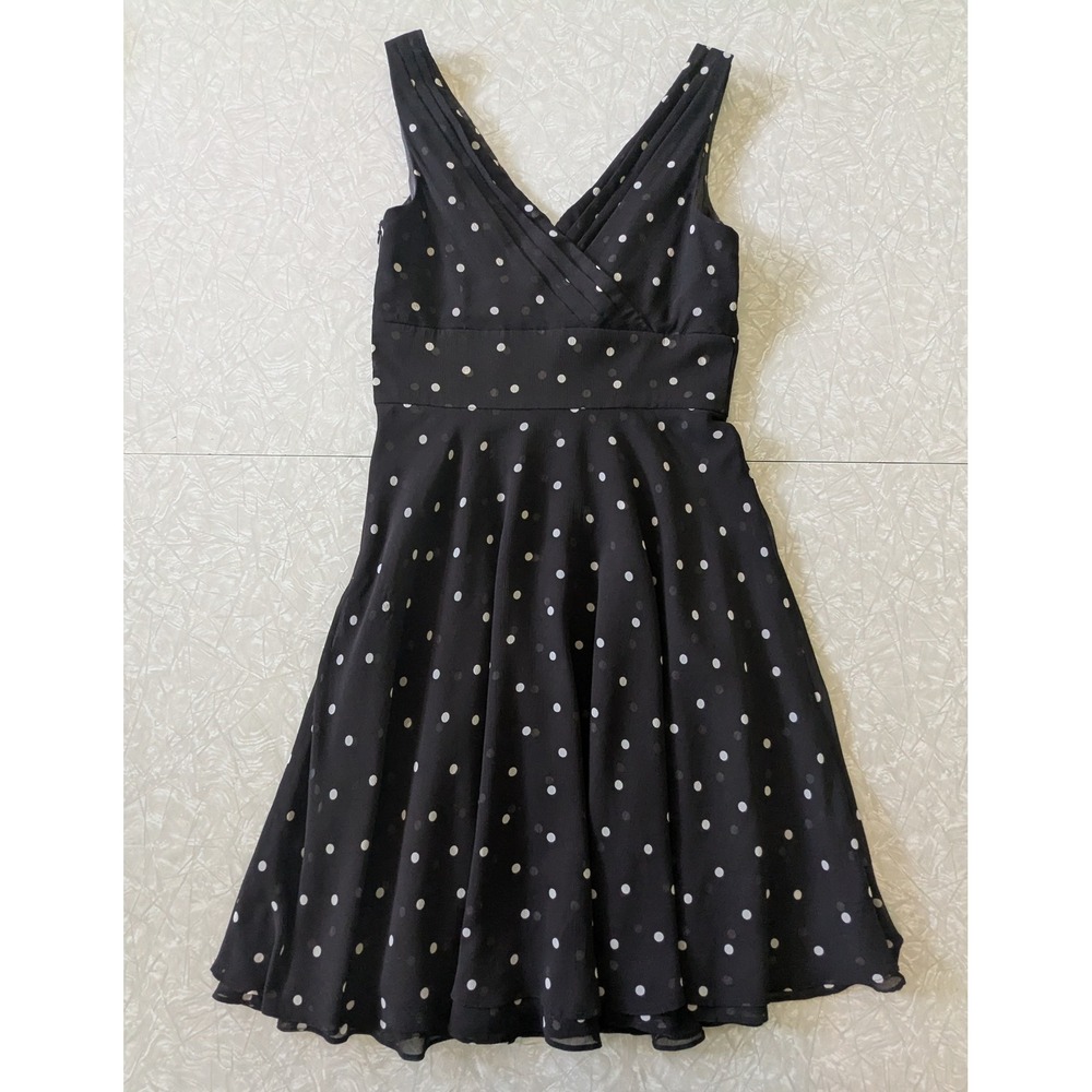 White House Black Market Polka Dot V-Neck Fit & Flare Chiffon Dress Size 0 - Picture 2 of 5
